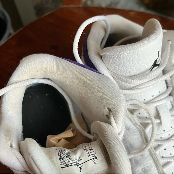 Girls Nike White Purple Black Jordan 13 Basketball Shoes - Picture 11 of 11